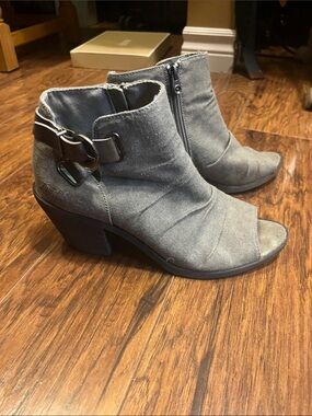 Blowfish Gray Open-Toe Ankle Booties with Buckle Accent